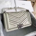 Chanel Crumpled Calfskin Medium Boy Chanel Bag A67086 Ivory 2018(Silver-Tone Metal) Collection AQ01056