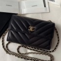 Chanel Lambskin Chevron Trendy CC Wallet with Chain Black 2018 Collection AQ00928