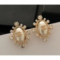 Chanel Pearl Stud Earrings AB0137 Gold/Pearly White/Crystal 2018 AQ00795