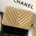 Designer Chanel Chevron Smooth Calfskin Small Flap Bag A91586 Beige 2019 Collection AQ03519