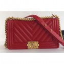 Fake AAA Chanel Caviar Leather Chevron Boy Flap Medium Bag Red/Gold AQ01847