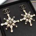 Fashion Copy Chanel Crystal and Pearl Snowflake Short Earrings AB2323 White/Black 2019 Collection AQ02491