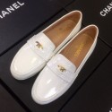 Imitation Chanel Patent Calfskin Flat Loafers G35110 White 2020 Collection AQ01014