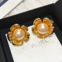 Replica Best Chanel Pearl Bloom Stud Earrings Gold/White 2020 Collection AQ01133