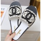 Imitation Chanel Heel Pearl Embroidery CC Logo Mules G35904 White 2020 AQ02647