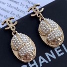 Knockoff Chanel Pearls Beetle Short Earrings 02 2019 Collection AQ03922