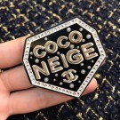 Replica Chanel Coco Neige Brooch A53227 Gold/Black/White/Crystal 2018 AQ03168