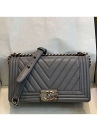 Best Chanel Chevron Grained Calfskin Medium Boy Flap Bag A67086 Gray/Vintage Silver 2019 Collection AQ02238