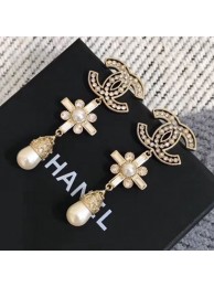 Chanel Bloom Pearl Earrings Crystal/Pearly White 2019 Collection AQ02609