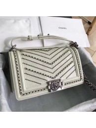 Chanel Crumpled Calfskin Medium Boy Chanel Bag A67086 Ivory 2018(Silver-Tone Metal) Collection AQ01056