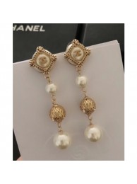 Chanel Pearl Long Earrings AB0678 Gold/Pearly White/Crystal 2018 AQ01944