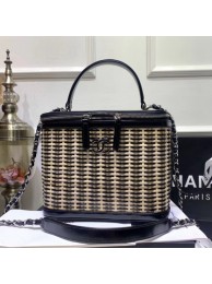 Chanel Rattan Woven Medium Vanity Case AS1347 Black/Beige 2020 Collection AQ02675