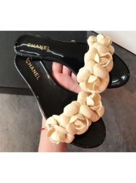 Chanel Tpu Camellia Pool Mules Slides Sandals Black/Creamy 2020 AQ02185