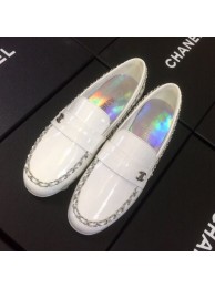 Copy 1:1 Chanel Patent Calfskin Rainbow Lining Chain Flat Loafers G35631 White 2020 Collection AQ01506