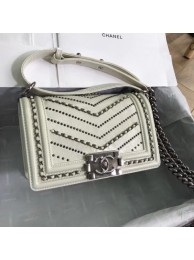 Imitation Cheap Chanel Crumpled Calfskin Small Boy Chanel Bag A67085 Ivory 2018(Silver-Tone Metal) Collection AQ01015