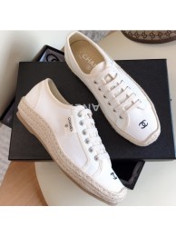 Replica Cheap Chanel Vintage Canvas Sneakers White 2020 AQ02321